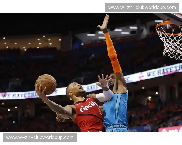 烈火与开拓者：休斯顿的红色风暴与波特兰的坚韧之魂，季后赛史诗对决的记忆